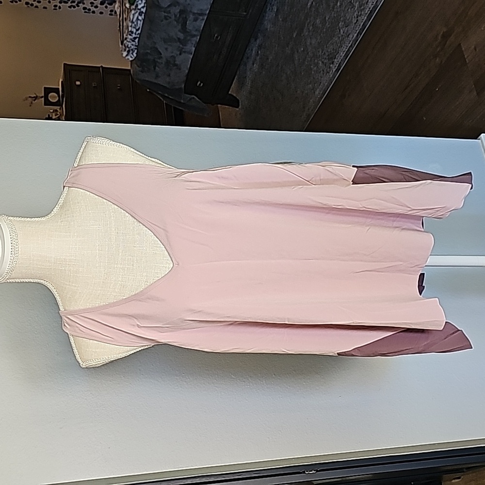 🆕️ ATHLETA pleated tank top, high/low, size XL